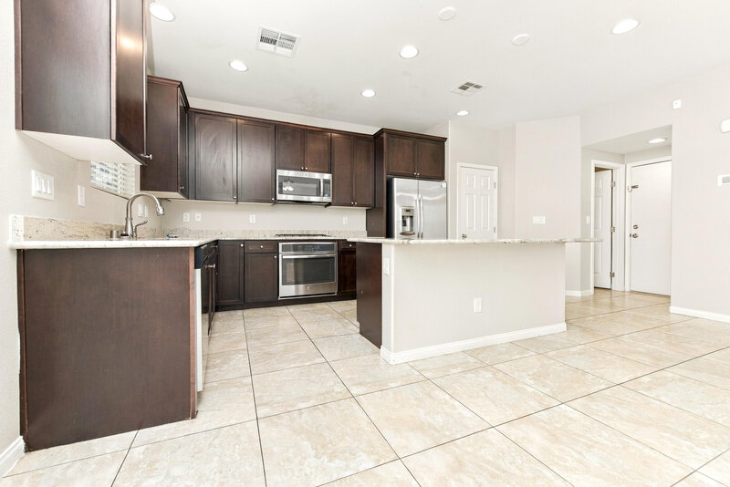 2,105/Mo, 5661 Primrose Peak Ct. Las Vegas, NV 89130 Kitchen View