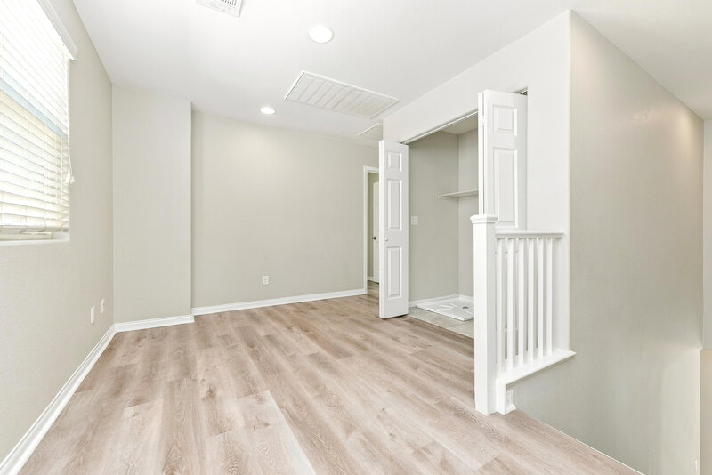 2,105/Mo, 5661 Primrose Peak Ct. Las Vegas, NV 89130 Loft View