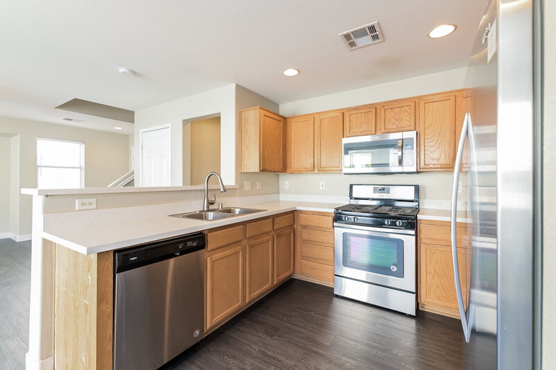 2,030/Mo, 10599 Pueblo Springs Street Las Vegas, NV 89183 Kitchen View 2