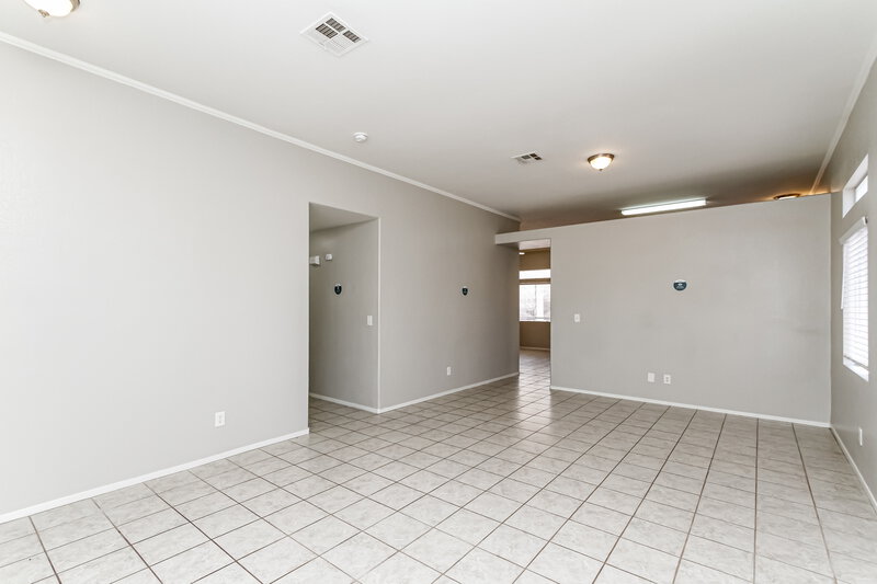 2,300/Mo, 743 Camino Del Ray Henderson, NV 89012 Living Room View