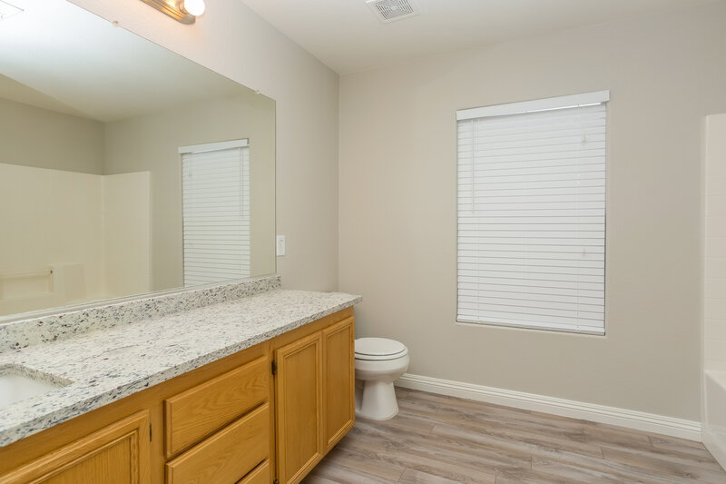 1,810/Mo, 5009 Diamond Ranch Ave Las Vegas, NV 89131 Master Bathroom View
