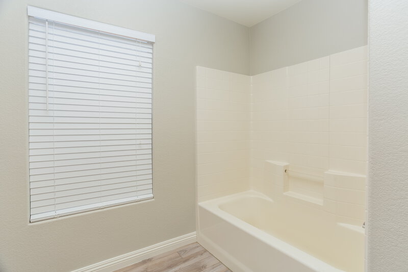 1,810/Mo, 5009 Diamond Ranch Ave Las Vegas, NV 89131 Walk In Closet View