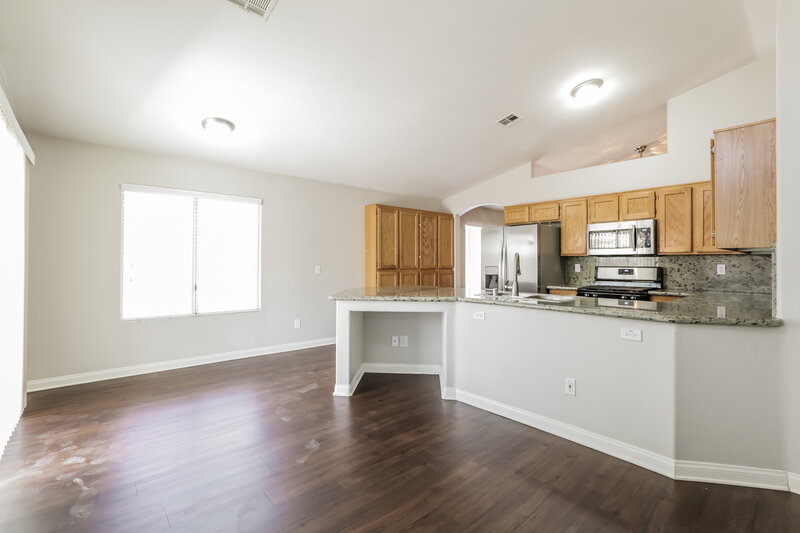 1,945/Mo, 7021 Overhill Ave Las Vegas, NV 89129 Dining Room View