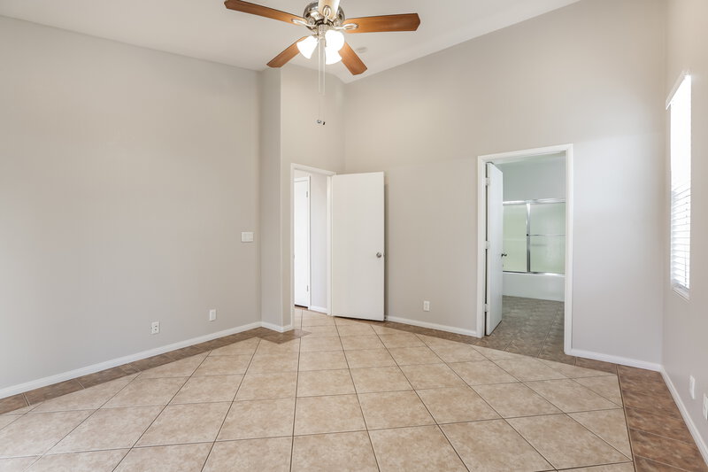 2,235/Mo, 6400 Cosmo Lane Las Vegas, NV 89130 Main Bedroom View 2