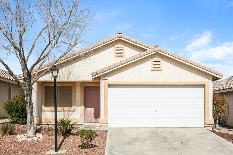 1,950/Mo, 9008 Crooked Shell Ave Las Vegas, NV 89143 External View