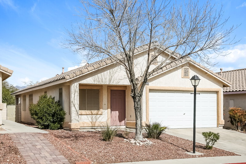 1,950/Mo, 9008 Crooked Shell Ave Las Vegas, NV 89143 Front View