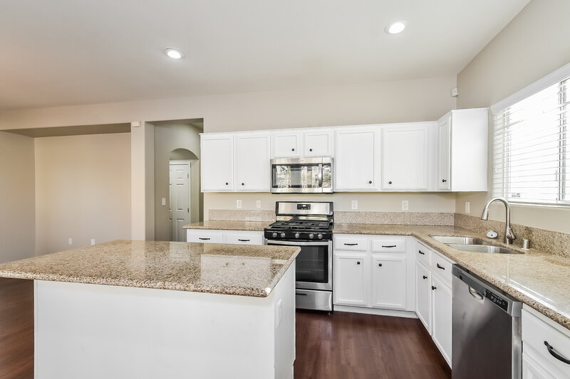 2,480/Mo, 5209 Adorato Dr North Las Vegas, NV 89031 Kitchen View 2