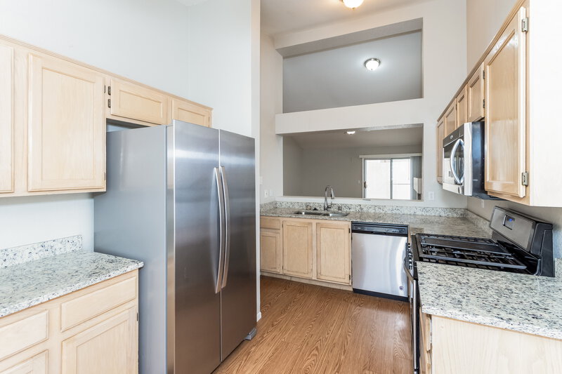 2,070/Mo, 175 Mirador Street Henderson, NV 89074 Kitchen View