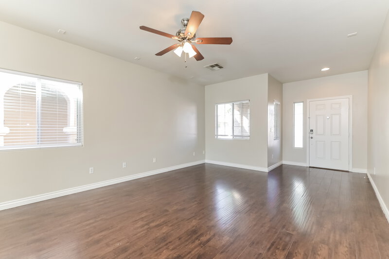 2,100/Mo, 217 Gemstone Hill Avenue North Las Vegas, NV 89031 Living Room View