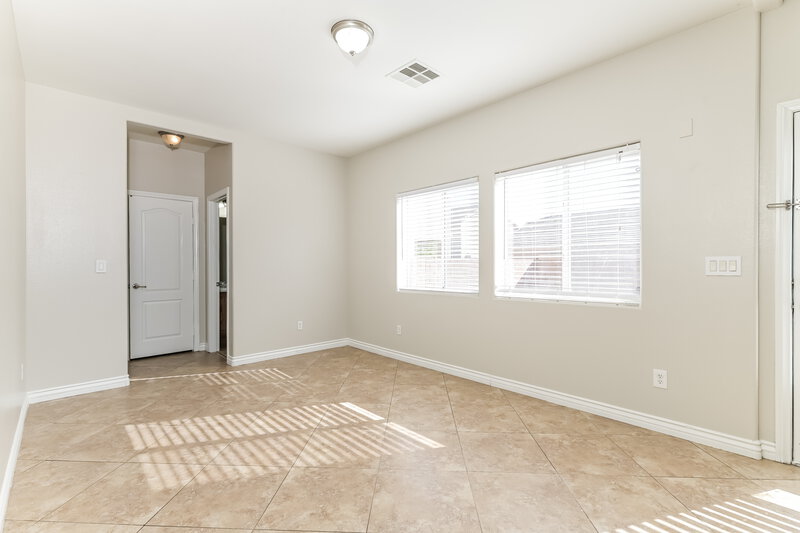 2,100/Mo, 217 Gemstone Hill Avenue North Las Vegas, NV 89031 Dining Room View