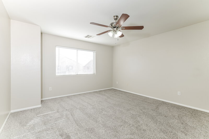 2,100/Mo, 217 Gemstone Hill Avenue North Las Vegas, NV 89031 Main Bedroom View