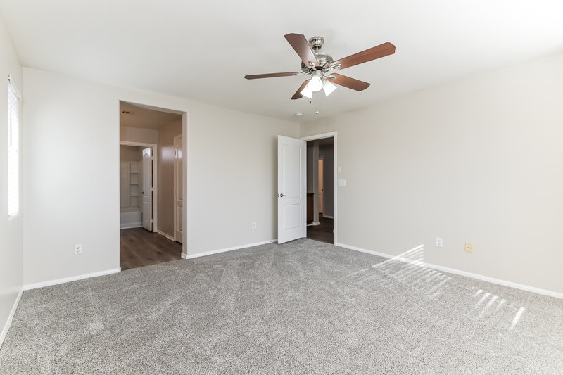 2,100/Mo, 217 Gemstone Hill Avenue North Las Vegas, NV 89031 Main Bedroom View 2