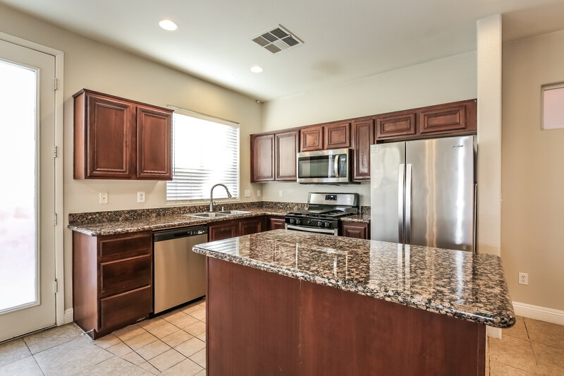 1,910/Mo, 8157 Maitai Avenue Las Vegas, NV 89147 Kitchen View
