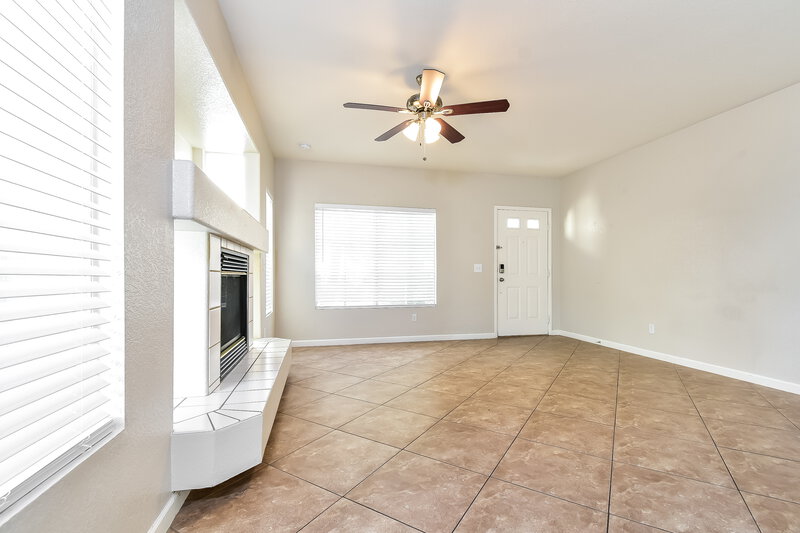 3,060/Mo, 8884 Hampton Green Avenue Las Vegas, NV 89129 Living Room View