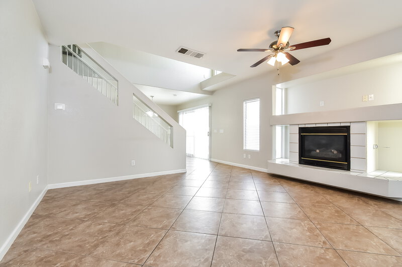 3,060/Mo, 8884 Hampton Green Avenue Las Vegas, NV 89129 Living Room View 2