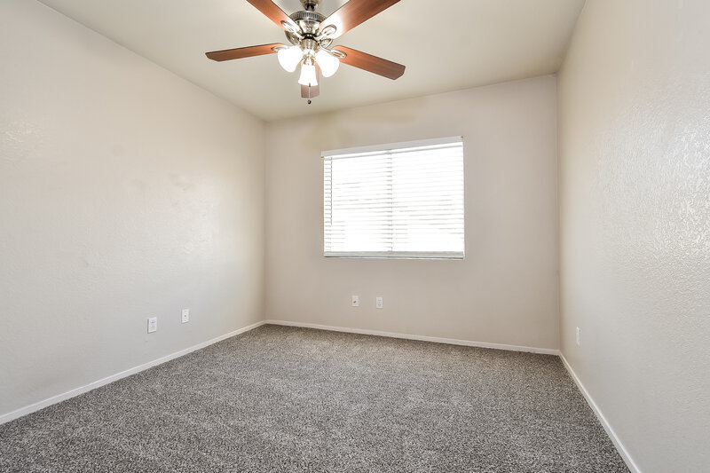 3,060/Mo, 8884 Hampton Green Avenue Las Vegas, NV 89129 Bedroom View 2