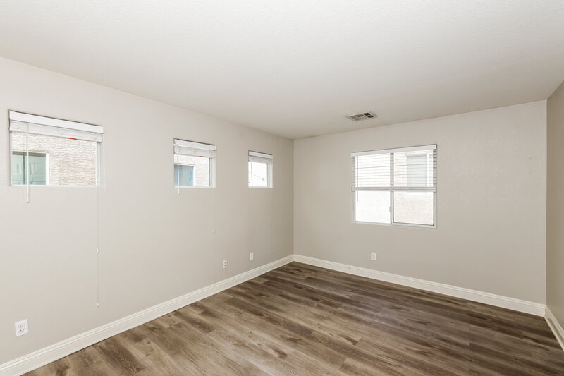 1,960/Mo, 4076 Oliver Sagebrush Drive Las Vegas, NV 89122 Bedroom View 3