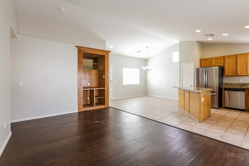 1,825/Mo, 2516 West El Campo Grande Avenue North Las Vegas, NV 89031 Living Room View 2