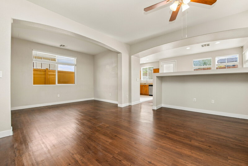2,080/Mo, 5344 Brazelton St North Las Vegas, NV 89081 Living Room View