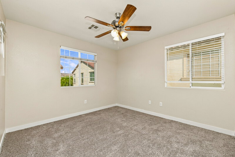 2,080/Mo, 5344 Brazelton St North Las Vegas, NV 89081 Bedroom View 3