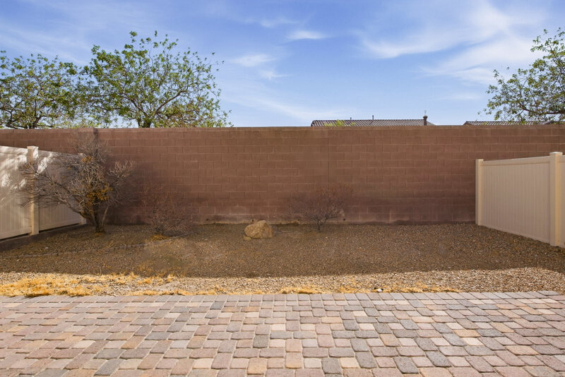 2,080/Mo, 5344 Brazelton St North Las Vegas, NV 89081 Backyard View