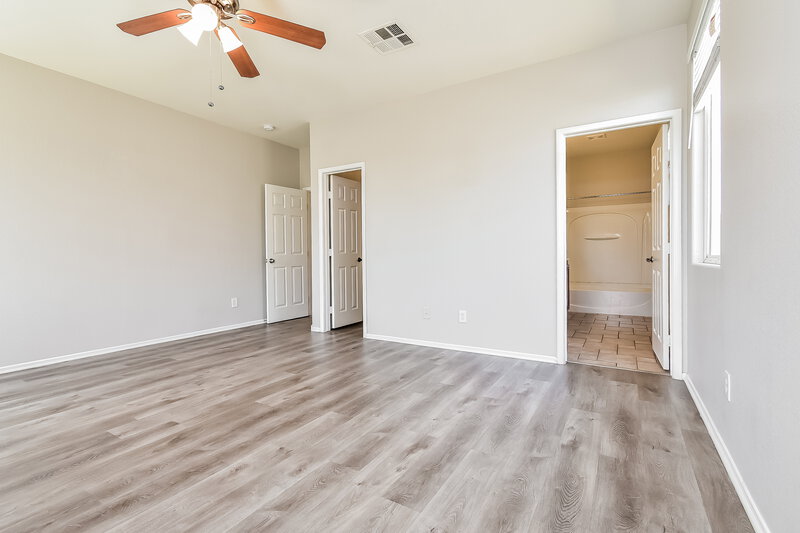 1,980/Mo, 3169 Calamus Pointe Ave North Las Vegas, NV 89081 Main Bedroom View 2