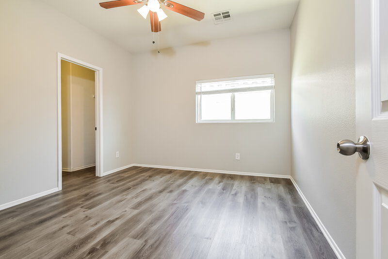 1,980/Mo, 3169 Calamus Pointe Ave North Las Vegas, NV 89081 Bedroom View