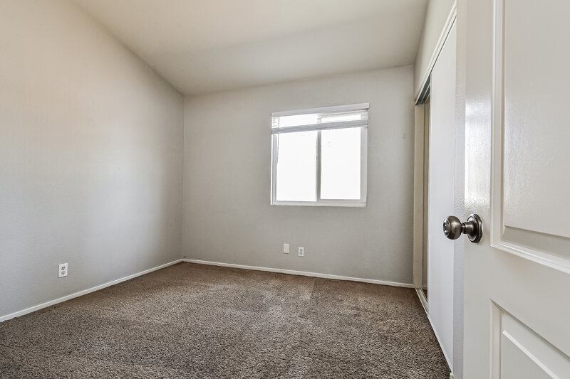 1,905/Mo, 4515 Shannon Jean Court North Las Vegas, NV 89081 Bedroom View 2