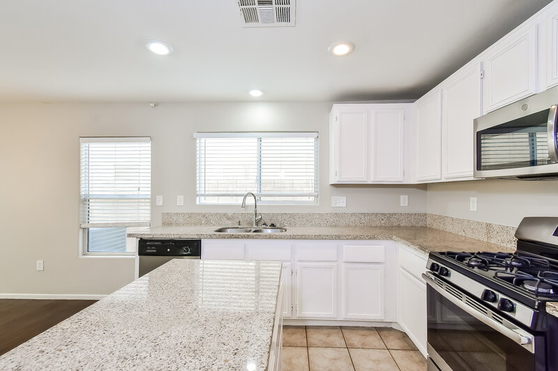1,970/Mo, 4217 Becket Ct Las Vegas, NV 89129 Kitchen View 2