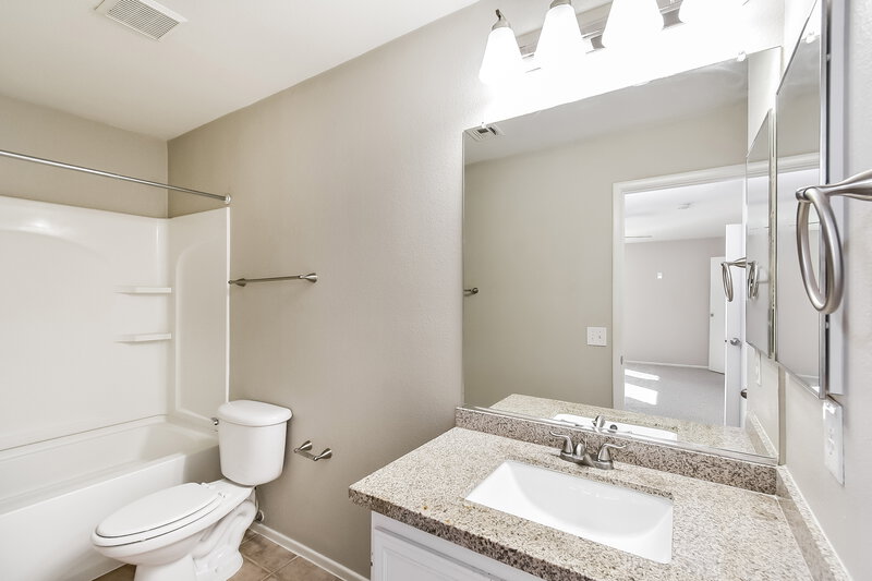 1,970/Mo, 4217 Becket Ct Las Vegas, NV 89129 Bathroom View