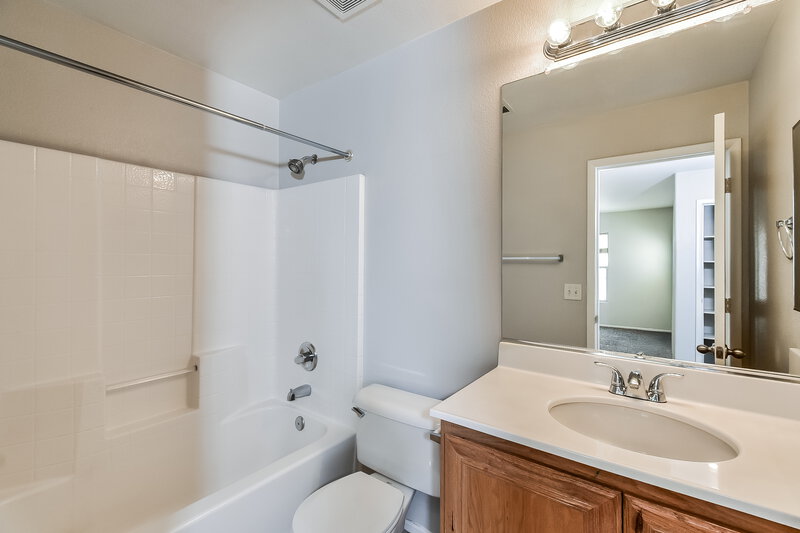 2,310/Mo, 3971 Diamond Gem Ct Las Vegas, NV 89129 Bathroom View