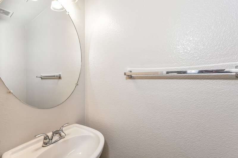 2,310/Mo, 3971 Diamond Gem Ct Las Vegas, NV 89129 Bathroom View 2