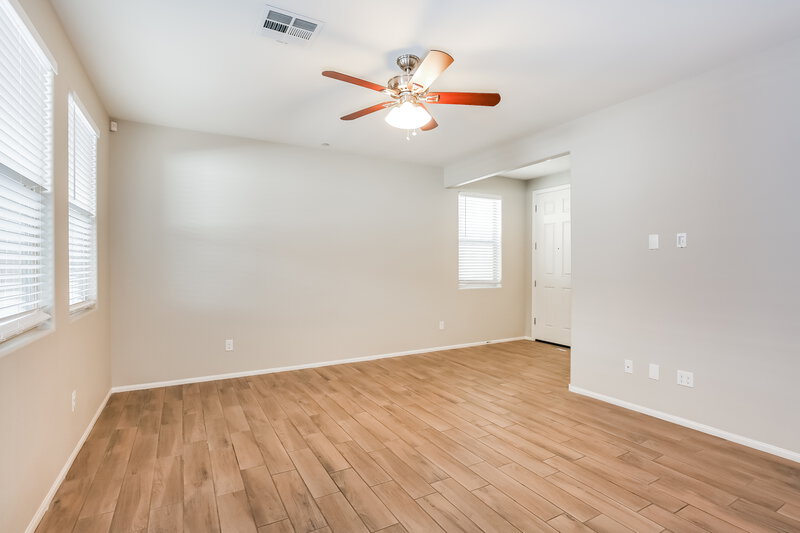 1,885/Mo, 10208 Ruggles Mansion Ave Las Vegas, NV 89166 Living Room View