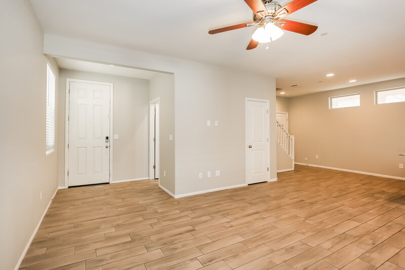 1,885/Mo, 10208 Ruggles Mansion Ave Las Vegas, NV 89166 Living Room View 2