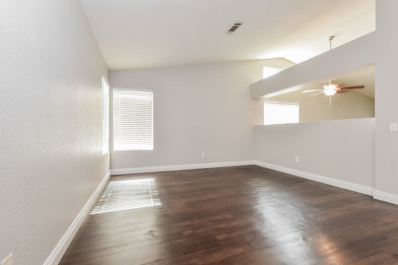2,095/Mo, 324 Montessa Avenue North Las Vegas, NV 89031 Living Room View