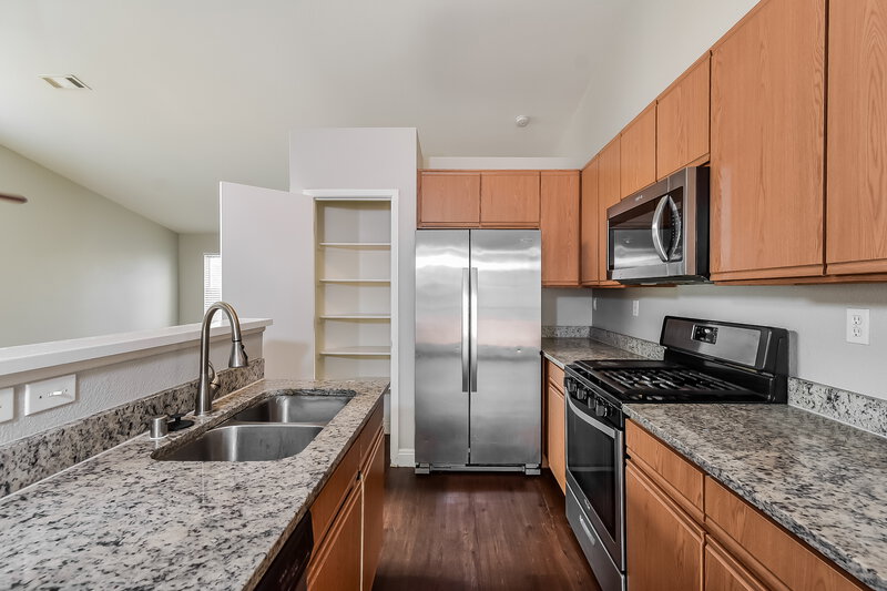 2,095/Mo, 324 Montessa Avenue North Las Vegas, NV 89031 Kitchen View