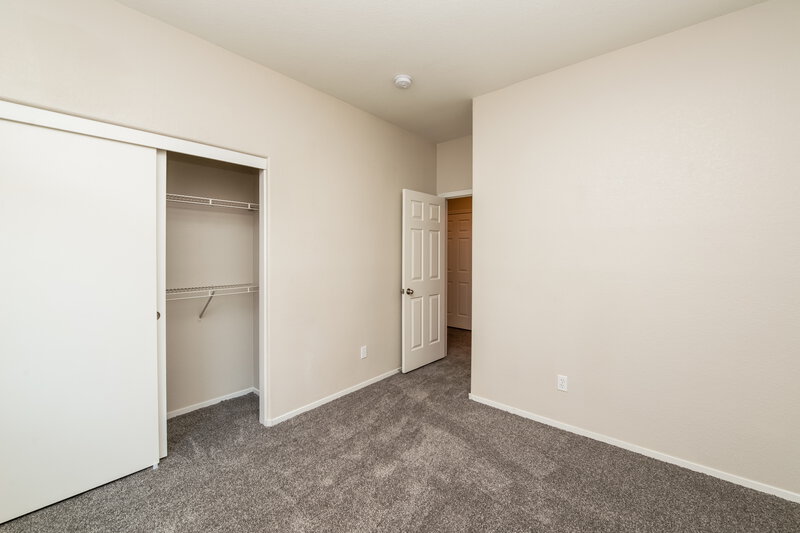 1,980/Mo, 2526 Parasail Point Avenue North Las Vegas, NV 89031 Bedroom View 4
