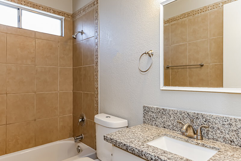 2,190/Mo, 942 Clipper Dr. Henderson, NV 89015 Bathroom View