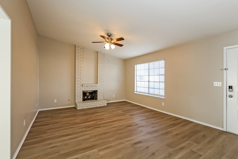 2,040/Mo, 7105 Lodge Circle Las Vegas, NV 89129 Living Room View