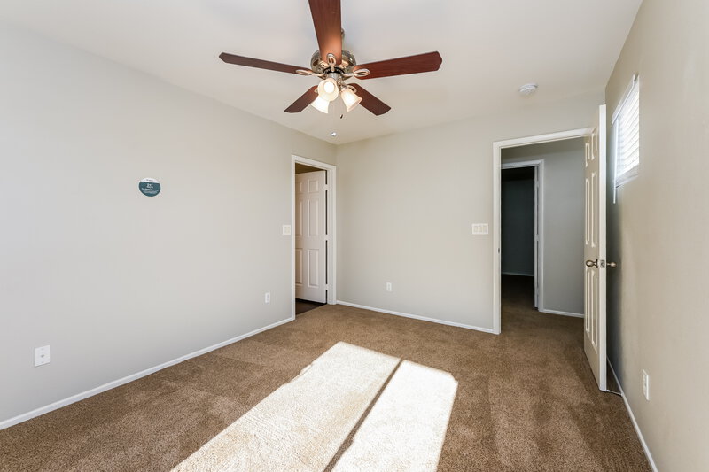 1,995/Mo, 6113 Blue Luna Street North Las Vegas, NV 89081 Main Bedroom View 2