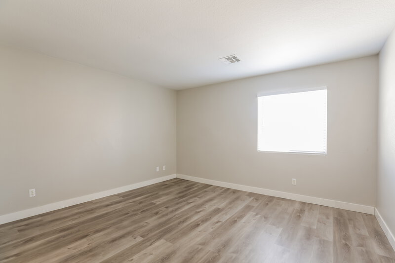 2,050/Mo, 1024 Skyforest Dr Henderson, NV 89011 Main Bedroom View