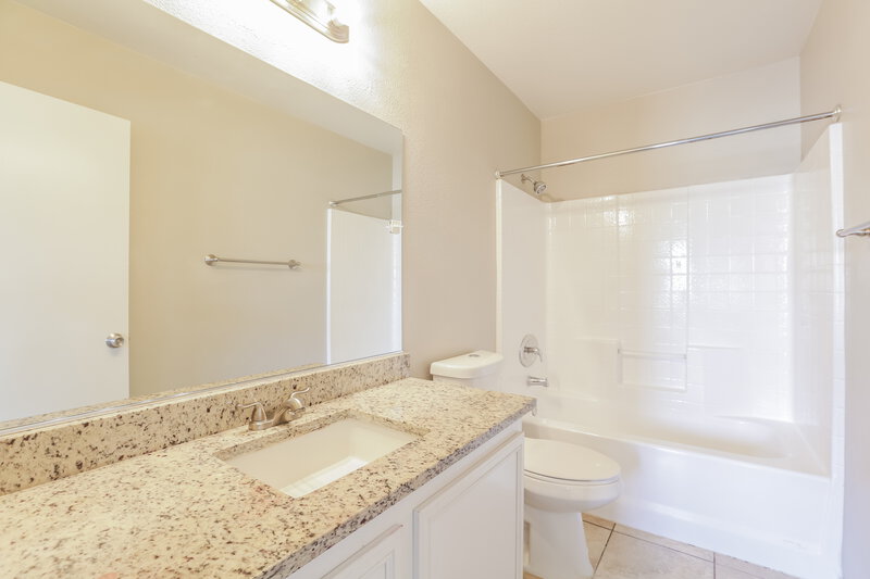 2,050/Mo, 1024 Skyforest Dr Henderson, NV 89011 Main Bathroom View