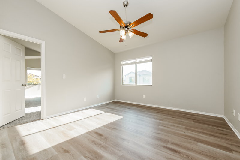1,950/Mo, 9044 Watermelon Seed Avenue Las Vegas, NV 89143 Loft View