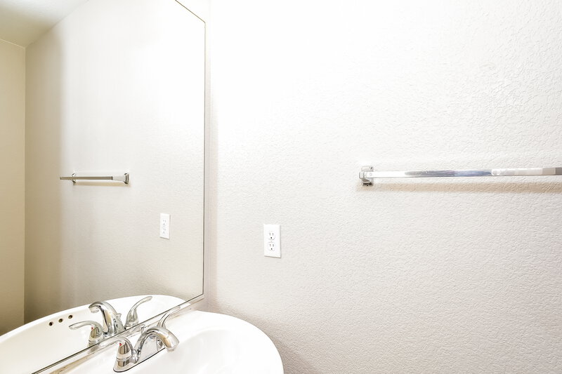 2,175/Mo, 3752 Alliance Street Las Vegas, NV 89129 Main Bathroom View 2