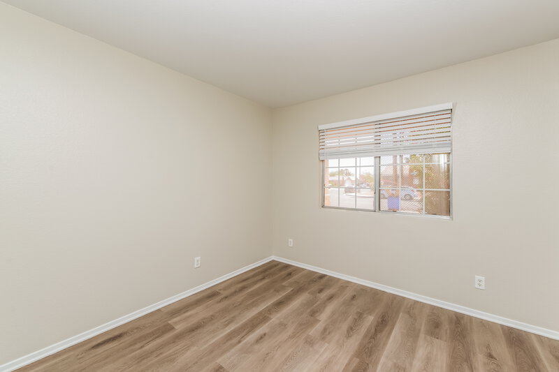 1,930/Mo, 5337 Padero Dr North Las Vegas, NV 89031 Bedroom View 2