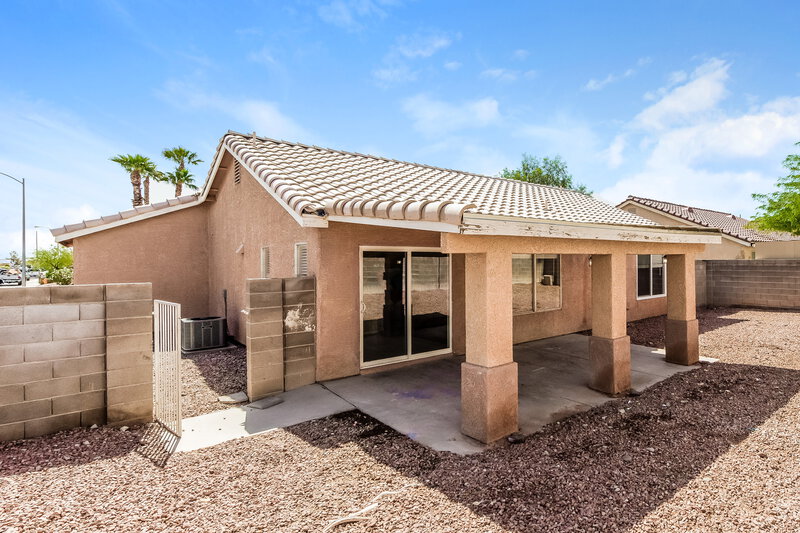 1,930/Mo, 5337 Padero Dr North Las Vegas, NV 89031 Rear View