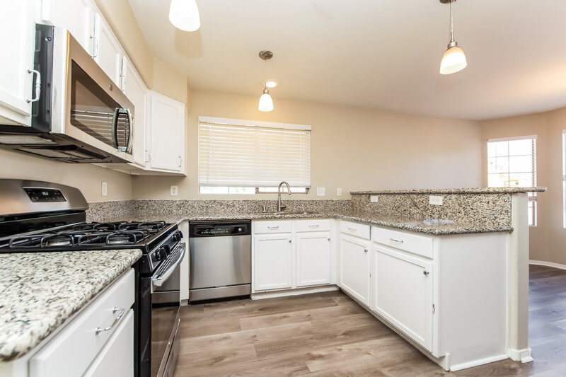 1,835/Mo, 1207 Cobble Lake Ave North Las Vegas, NV 89081 Kitchen View