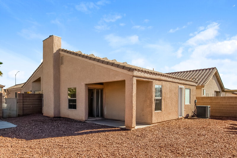 1,835/Mo, 1207 Cobble Lake Ave North Las Vegas, NV 89081 Rear View 2