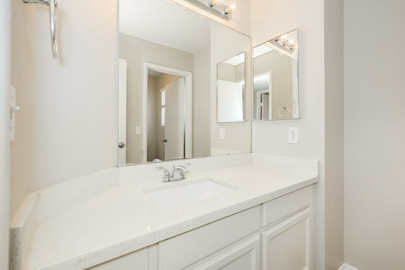 2,425/Mo, 7212 Single Pine Drive Las Vegas, NV 89128 Bathroom View