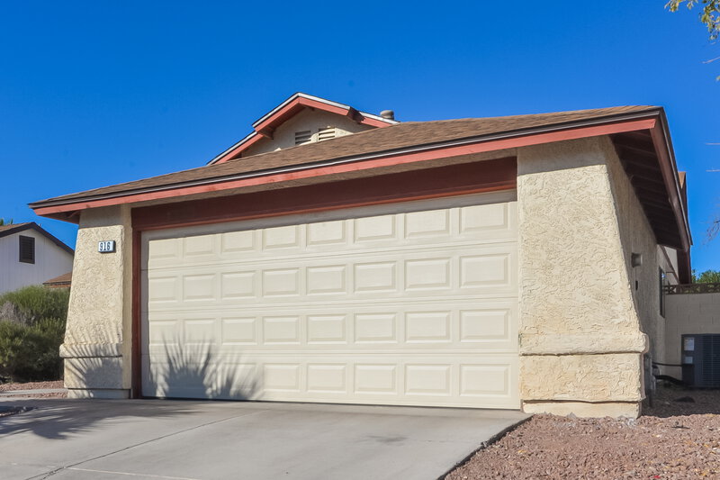 3,010/Mo, 916 Anchor Drive Henderson, NV 89015 Front View 2